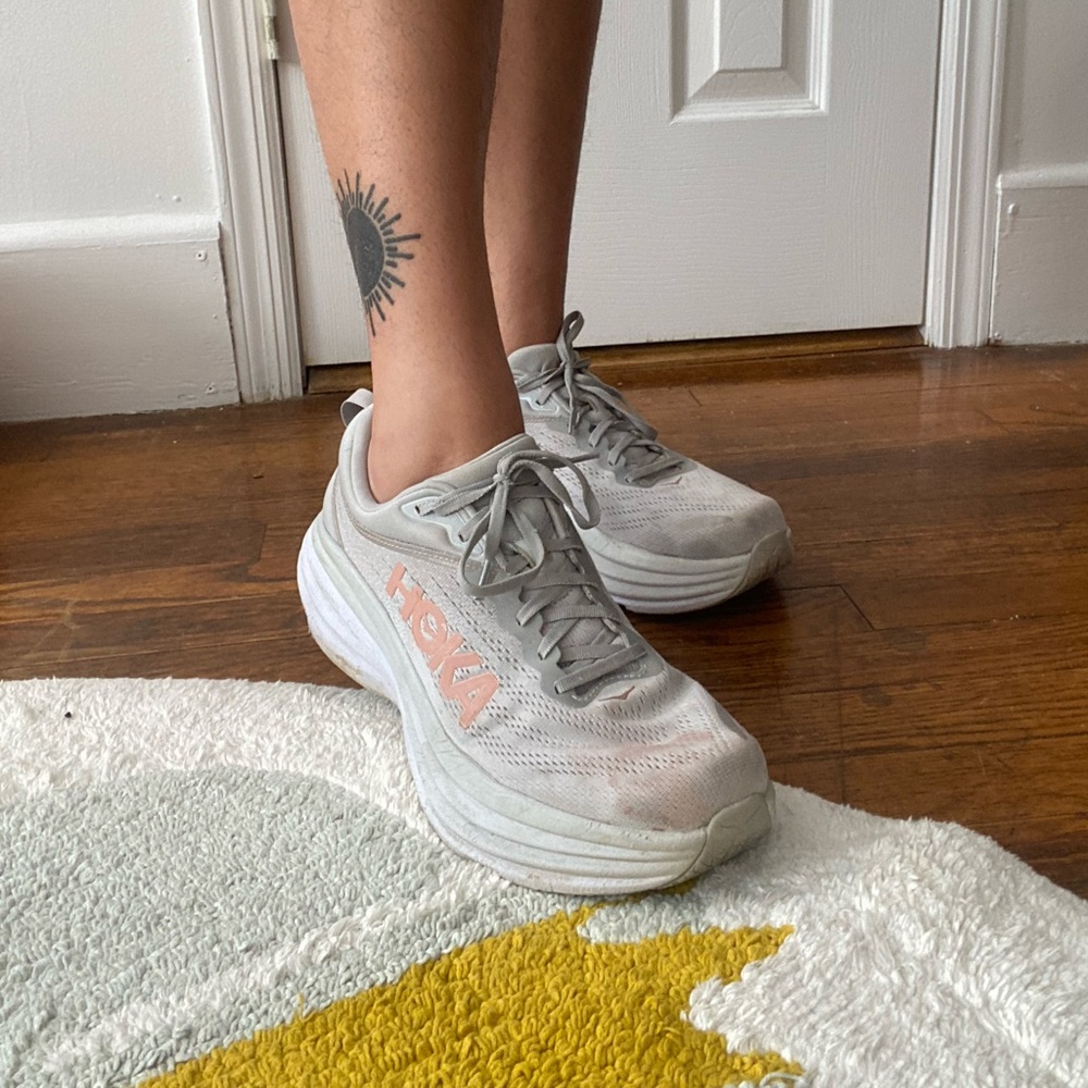 Hoka Bondi 8 *missing insoles*